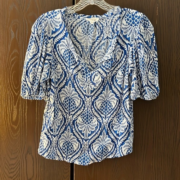 Panama Jack short sleeved blue top with white design. Size Large. - Picture 1 of 8